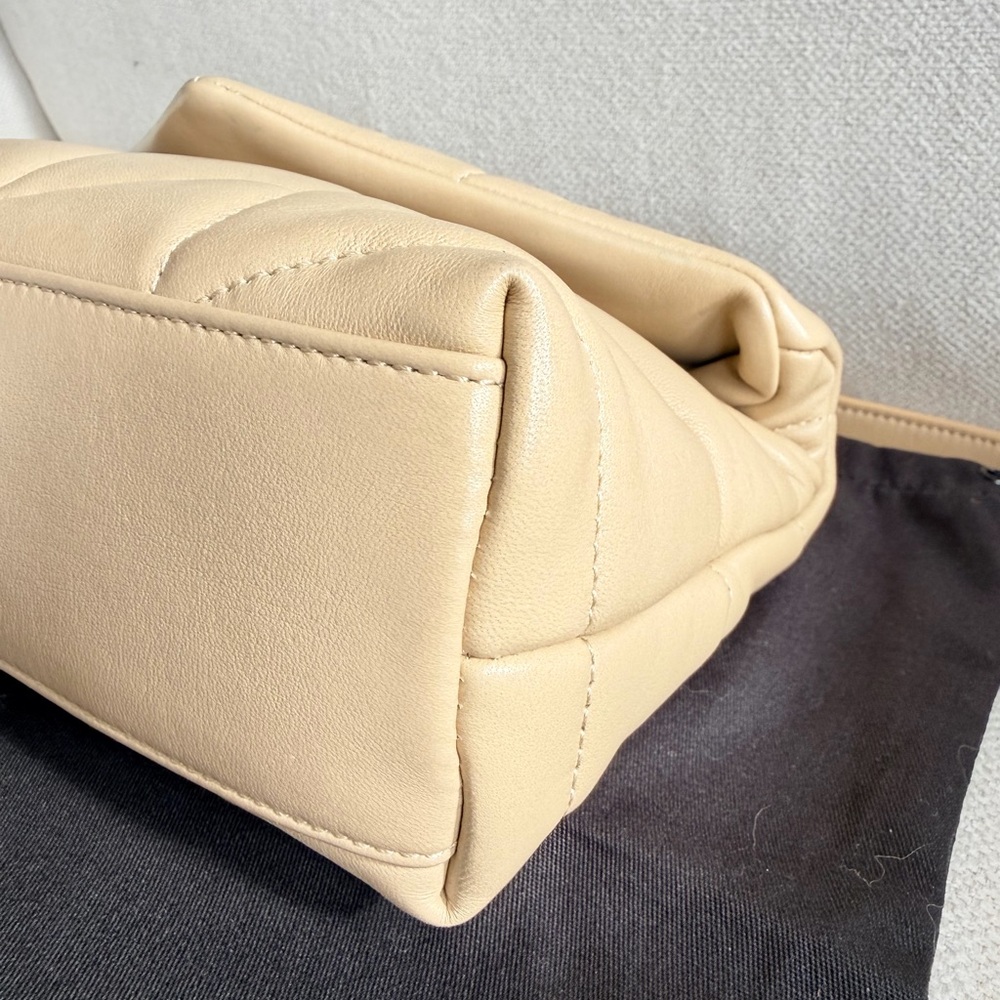 Saint Laurent Toy Puffer Lambskin Quilter Shoulder Bag Beige - Picture 5 of 16